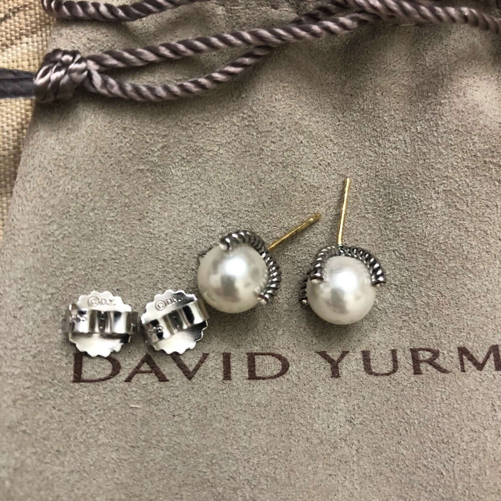 David Yurman Sterling Silver 925 9.5mm earrings! - Picture 3 of 3